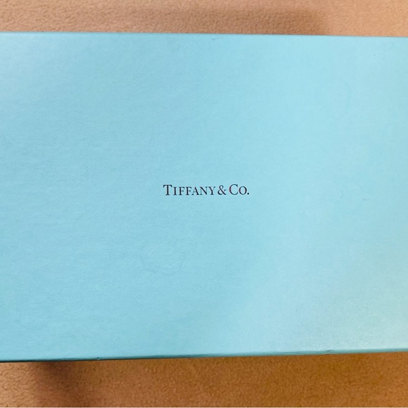 Tiffany & Co. Classic blue medium accessory gift box, to keep crystal,porcelain - Picture 1 of 13